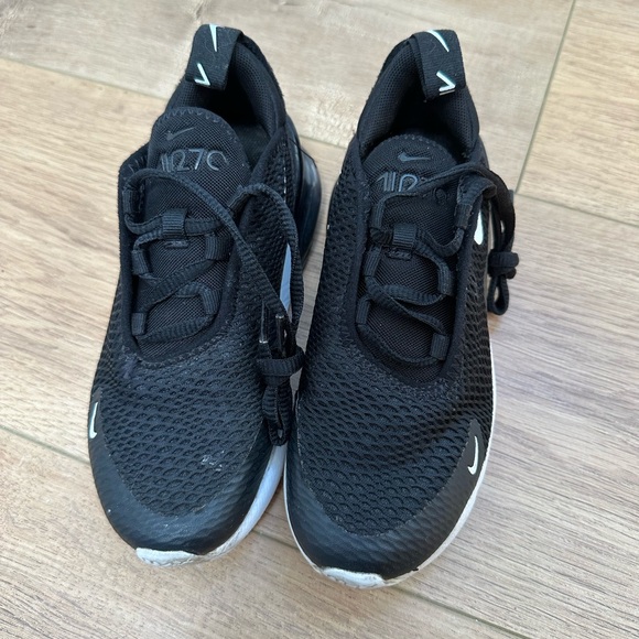 Nike - Kids Air Max 270 - size 12c - black - good used condition - Picture 2 of 8